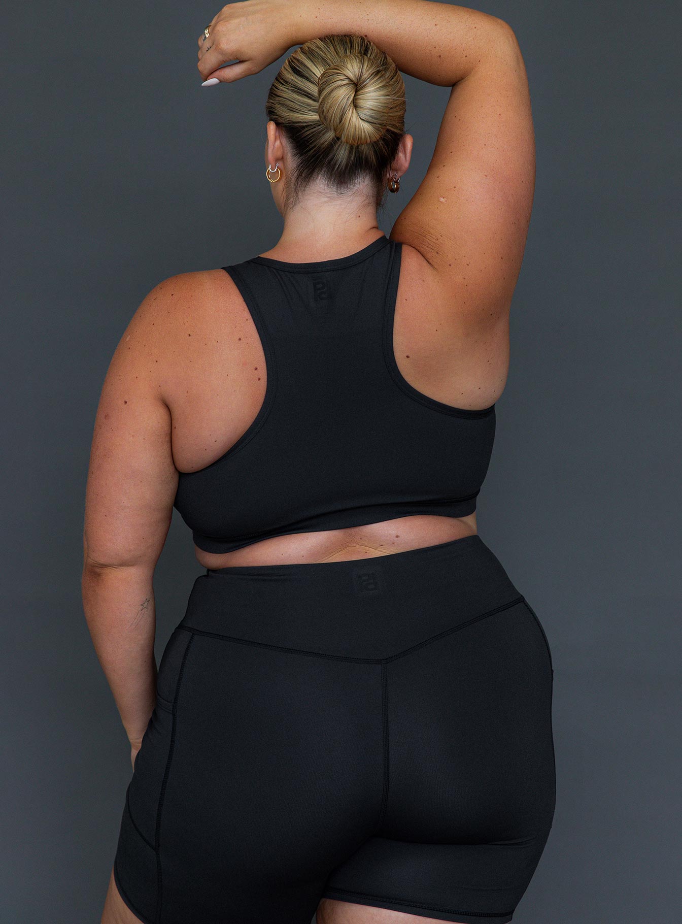 Black active shorts Featuring a high-waisted design & twin slip leg pockets