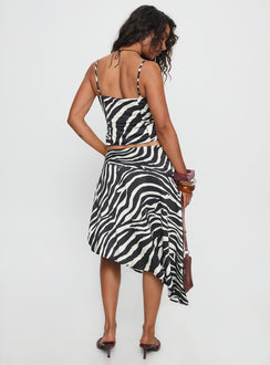 Cabernet Asymmetrical Set Zebra