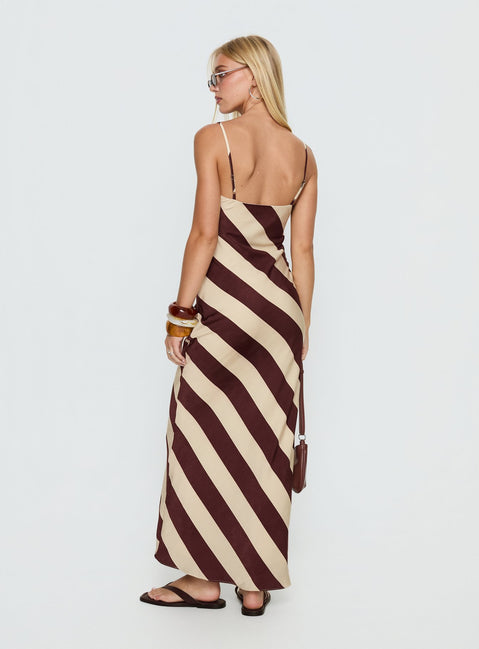cream and brown maxi dress Hyacinth House Brown & Cream Floral Ruffle Theodora Maxi Dress Brown & Cream Floral / XL