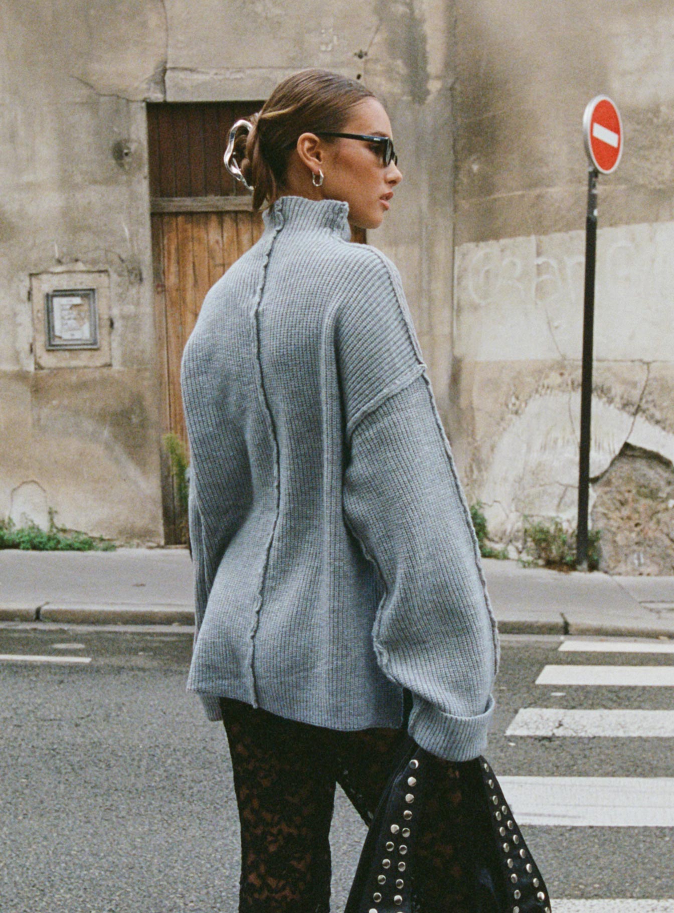 I am I  ループボアニット Lachlynn Oversized Knit Sweater Charcoal Marle | Princess Polly