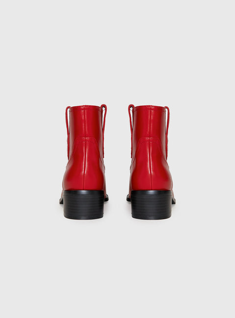 Lunas Boots Red