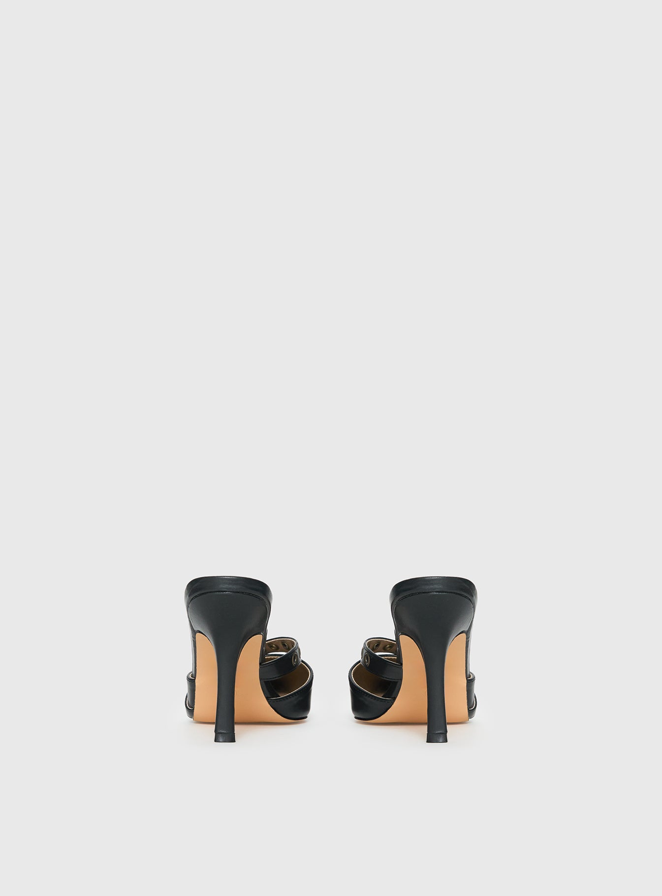 Compelling Pointed Toe Heels Black