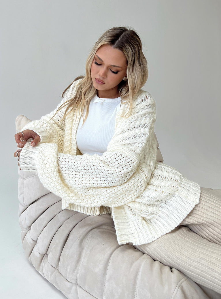 the ayla cable knit hoodie in ivory｜TikTok Search