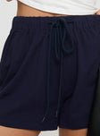 Lounge short Relaxed fit, elasticated waistband with drawstring fastening Good stretch, unlined 