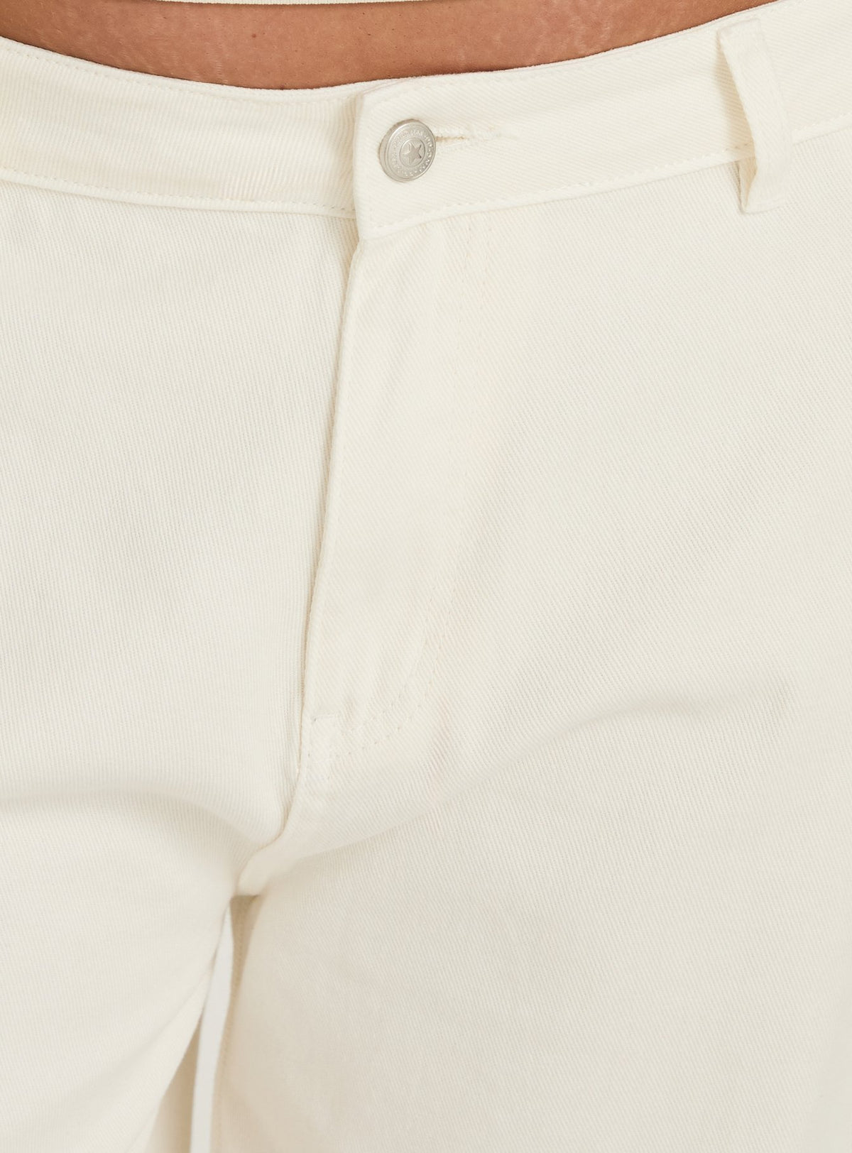 Hudsen Longline Cargo Shorts Cream Curve