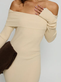 Phylis Off The Shoulder Maxi Dress Cream