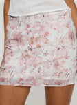 Mini skirt Floral print, lace trim at waist, invisible zip fastening Non-stretch material, fully lined 