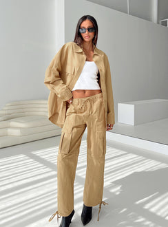 Caramel Cargo shacket Relaxed fit, classic collar, three pocket design, drop shoulder, single button cuff, button down fastening at front