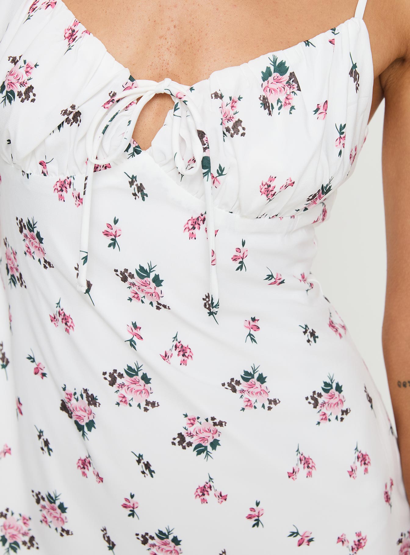 product Princess Polly Perries Mini Dress White Floral Sweetheart Neckline 