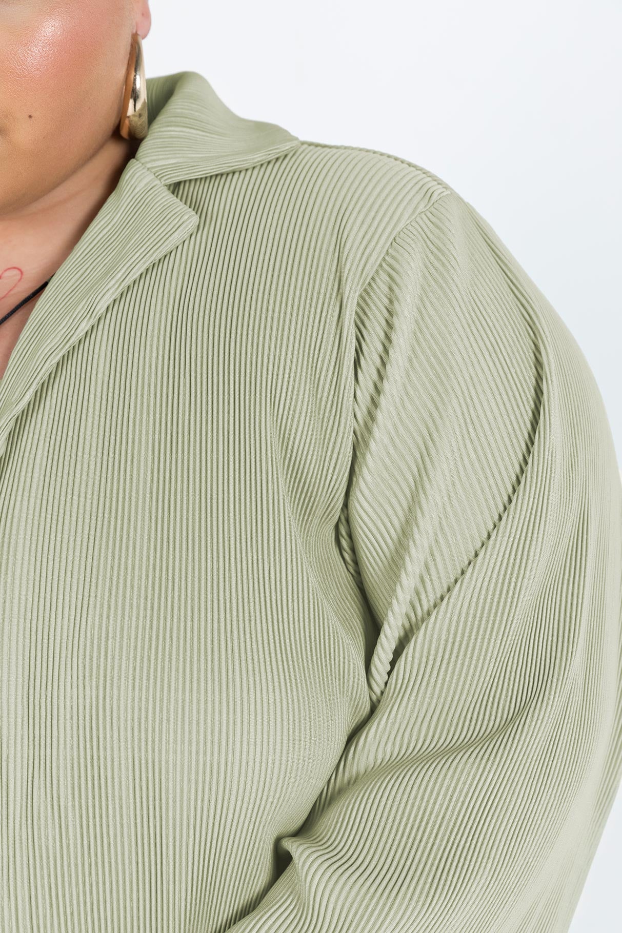 Louie Pleated Shirt Sage Curve