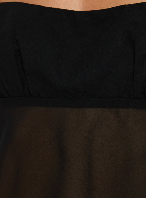 Finesse Halter Top Black