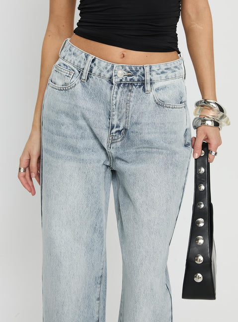 front view of model wearing Princess Polly Henesey High Rise Straight Leg Jeans Light Wash Mid Rise Jeans 