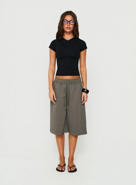 Daily Define High V Neck Short Sleeve Top Black