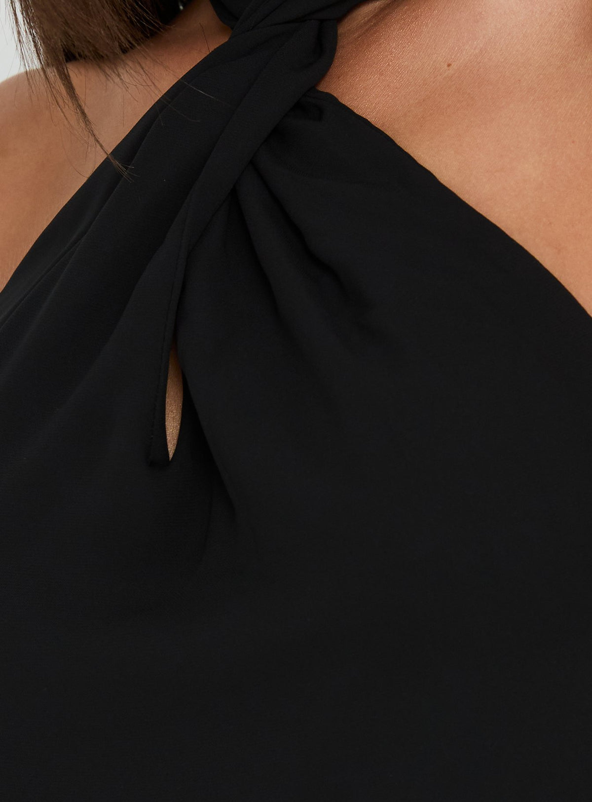 4343376 Adalynne Twist Front Top Black | Princess Polly