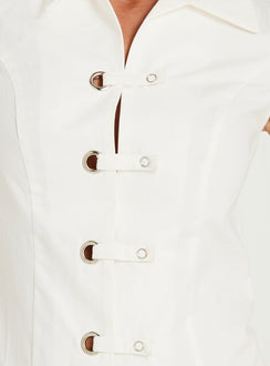 Daleah Frog Closure Top White