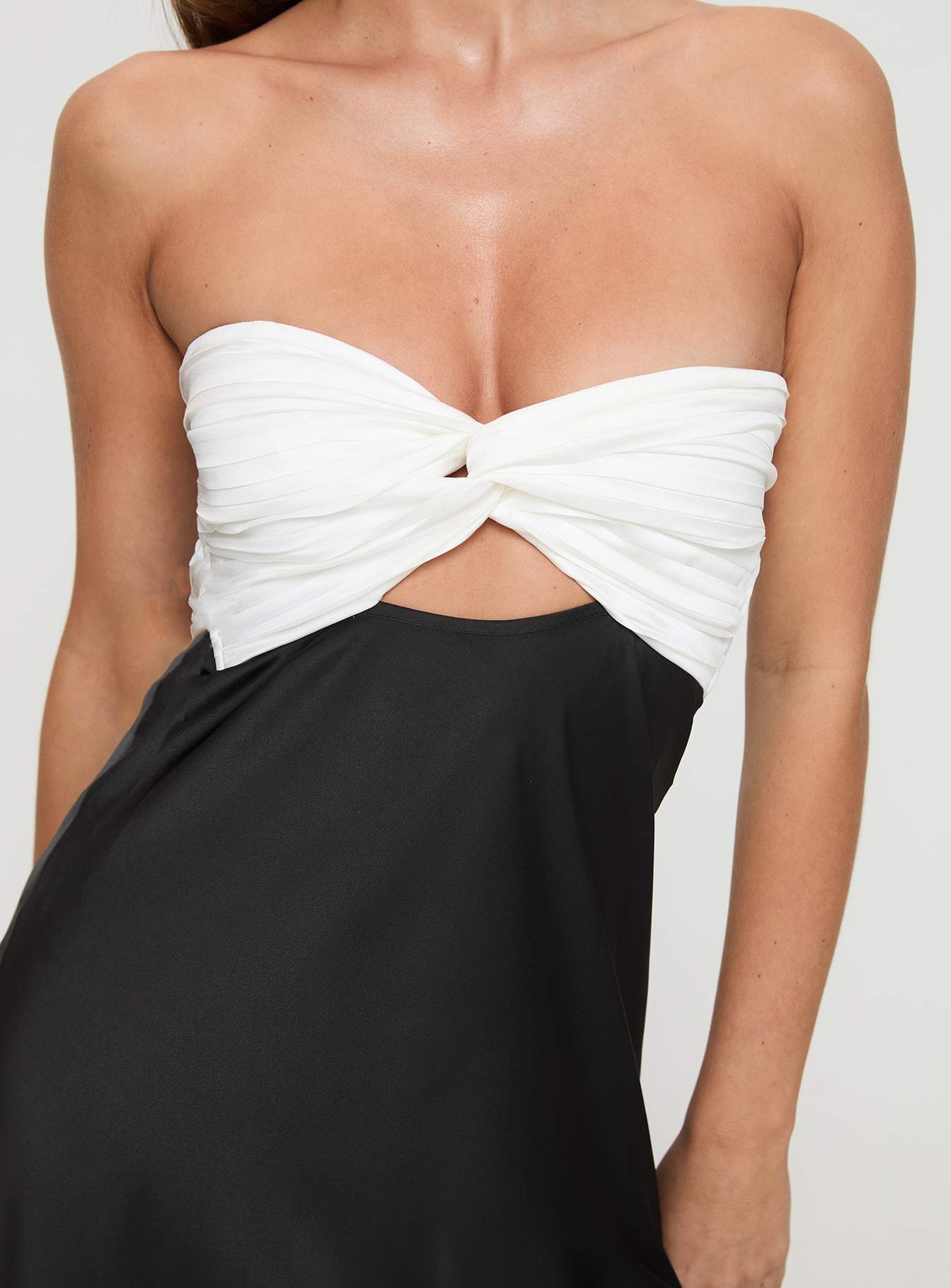 Shellie Mini Dress Black / White | Princess Polly Shellie Mini Dress Black / White | Princess Polly