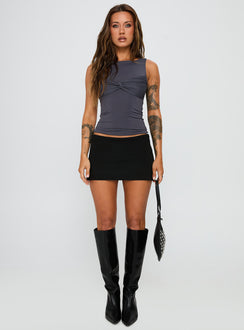 Sparky Mid Rise Skort Black