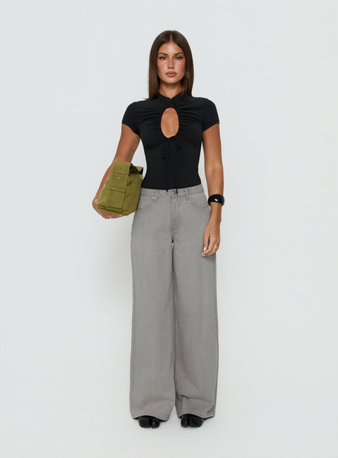 Styled Naylor Mid Rise Wide Leg Jeans Light Grey Wash in womens-jeans front view of model wearing Princess Polly