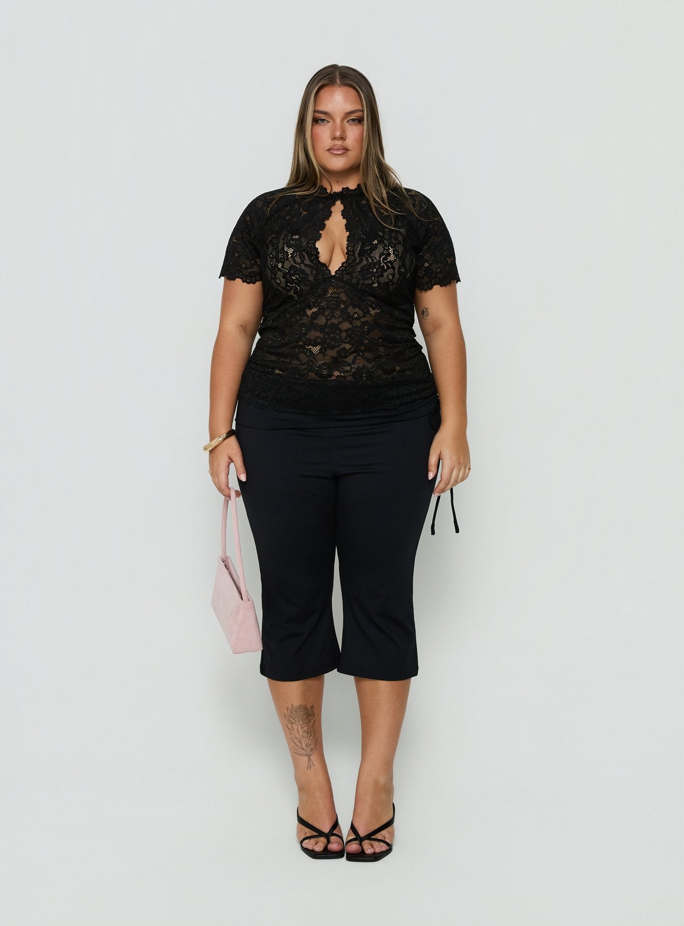 Quinbie Lace Short Sleeve Top Black Curve