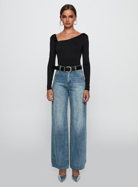 front view of model wearing Princess Polly Sacramento Straight Leg Jeans Mid Blue Denim High Waisted 