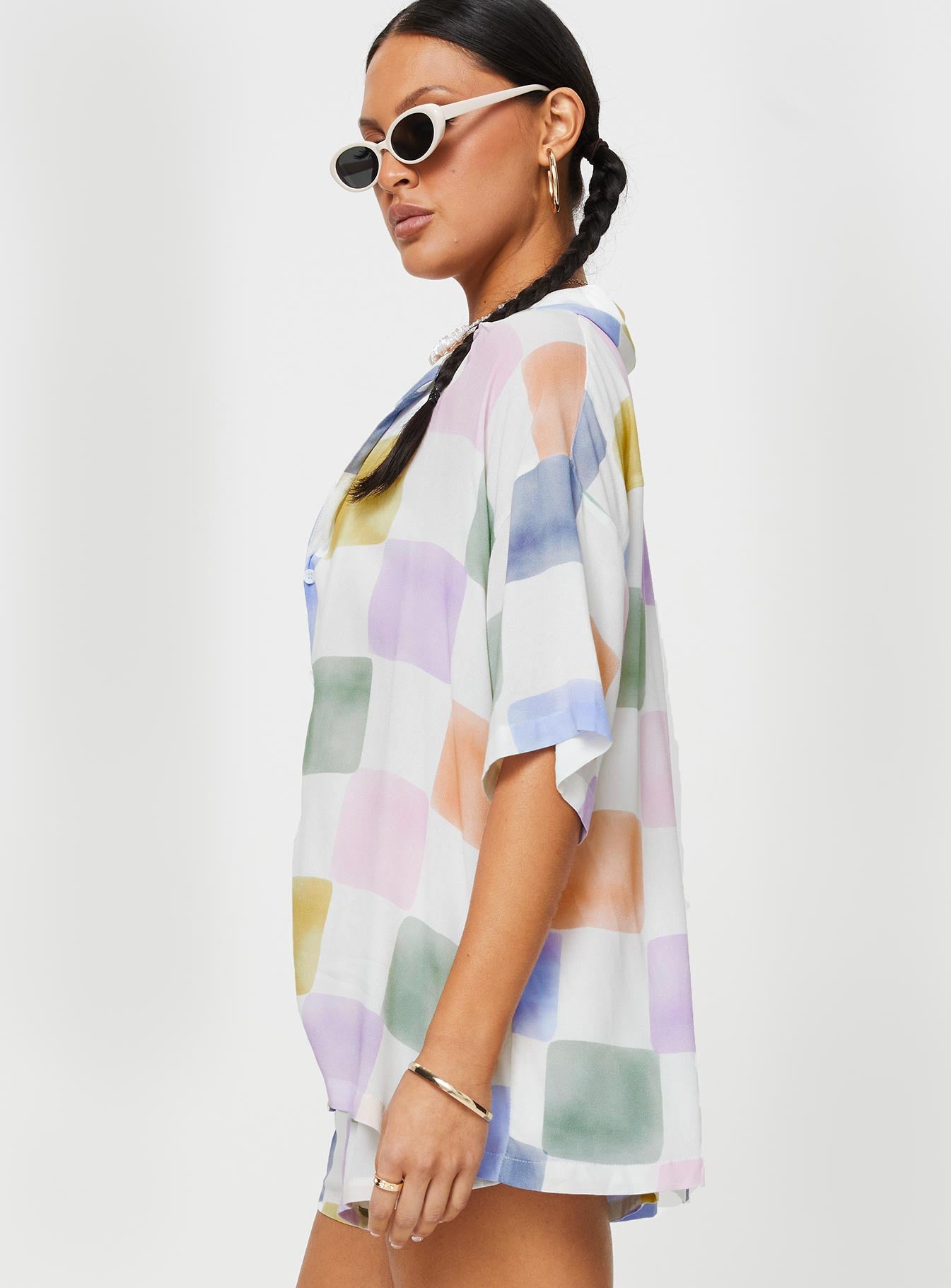 Check print matching set Relaxed fit shirt, lapel collar, button fastening at front, elasticated waist shorts Non-stretch, unlined