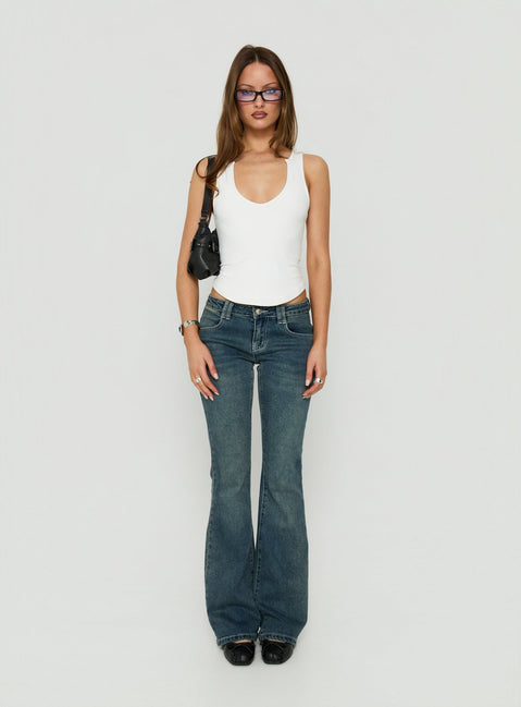Daily Define Scoop Tank White