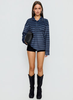 front view of model wearing Princess Polly Mystris Collared Jumper Blue Stripe Longline Jumpers 