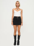 Cargo mini skirt Mid-rise fit, belt looped waist, twin hip pockets, twin cargo side pockets, front button &amp; zip fastening