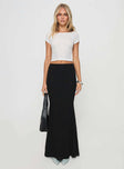 Maxi skirt Lace material, mid rise fit, invisible zip fastening, split hem at back Non-stretch material, fully lined 