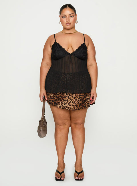 front view of model wearing Princess Polly Zami Pleat Top Black Curve Sleeveless Plunger 