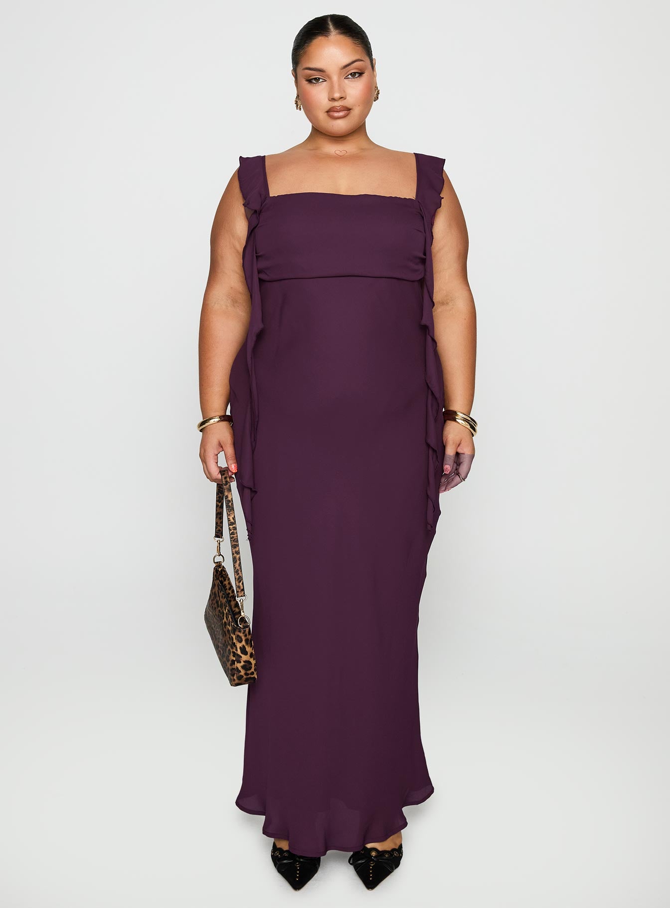 front view of model wearing Princess Polly Lanai Maxi Dress Plum Curve Square Neck 