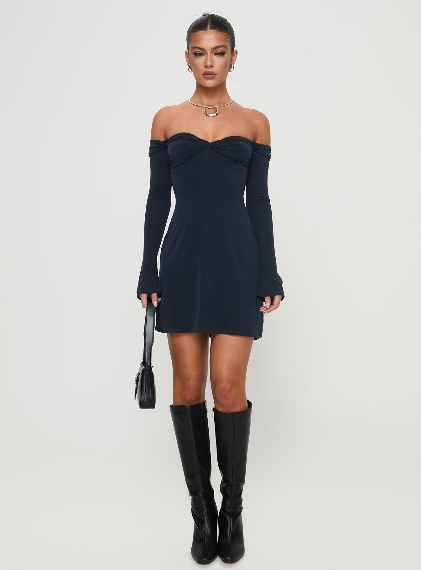 Suizie Off The Shoulder Mini Dress Navy | Princess Polly