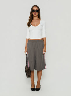 Boe Longline Track Shorts Charcoal / Pink