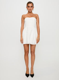 front view of model wearing Princess Polly Sybille Strapless Mini Dress White Sweetheart Neckline 