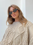 Sweater Cable knit material Drop shoulder Good stretch