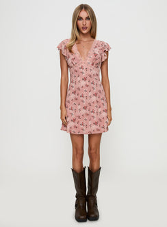 front view of model wearing Princess Polly Aurianna Mini Dress Pink Floral Sweetheart Neckline 