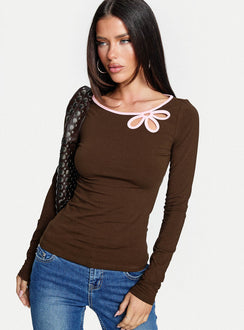 Double Back Floral Cut Out Long Sleeve Top Chocolate / Pink