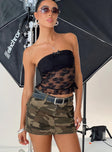 Camo print mini skirt Mid rise, belt looped waist, zip & button fastening, twin hip pockets Non-stretch material, unlined 