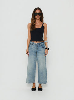 Sooki Low Rise Cropped Jeans Light Vintage Blue