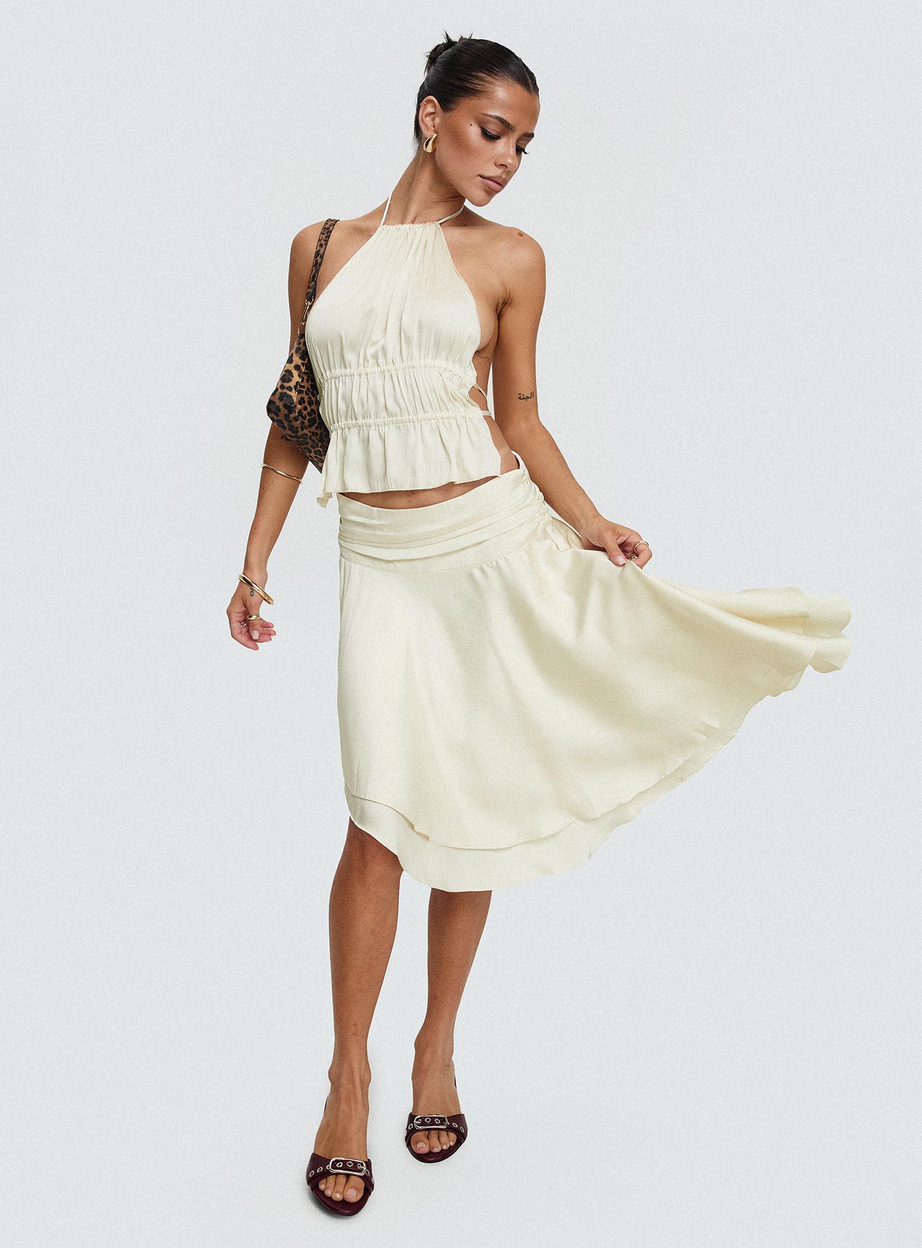 HALTER BUSTIER SET KNIT TOPS アイボリー Cheryl Bustier Halter Top - White – Peppermayo