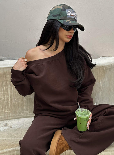 Wellness Off The Shoulder Jumper Brown