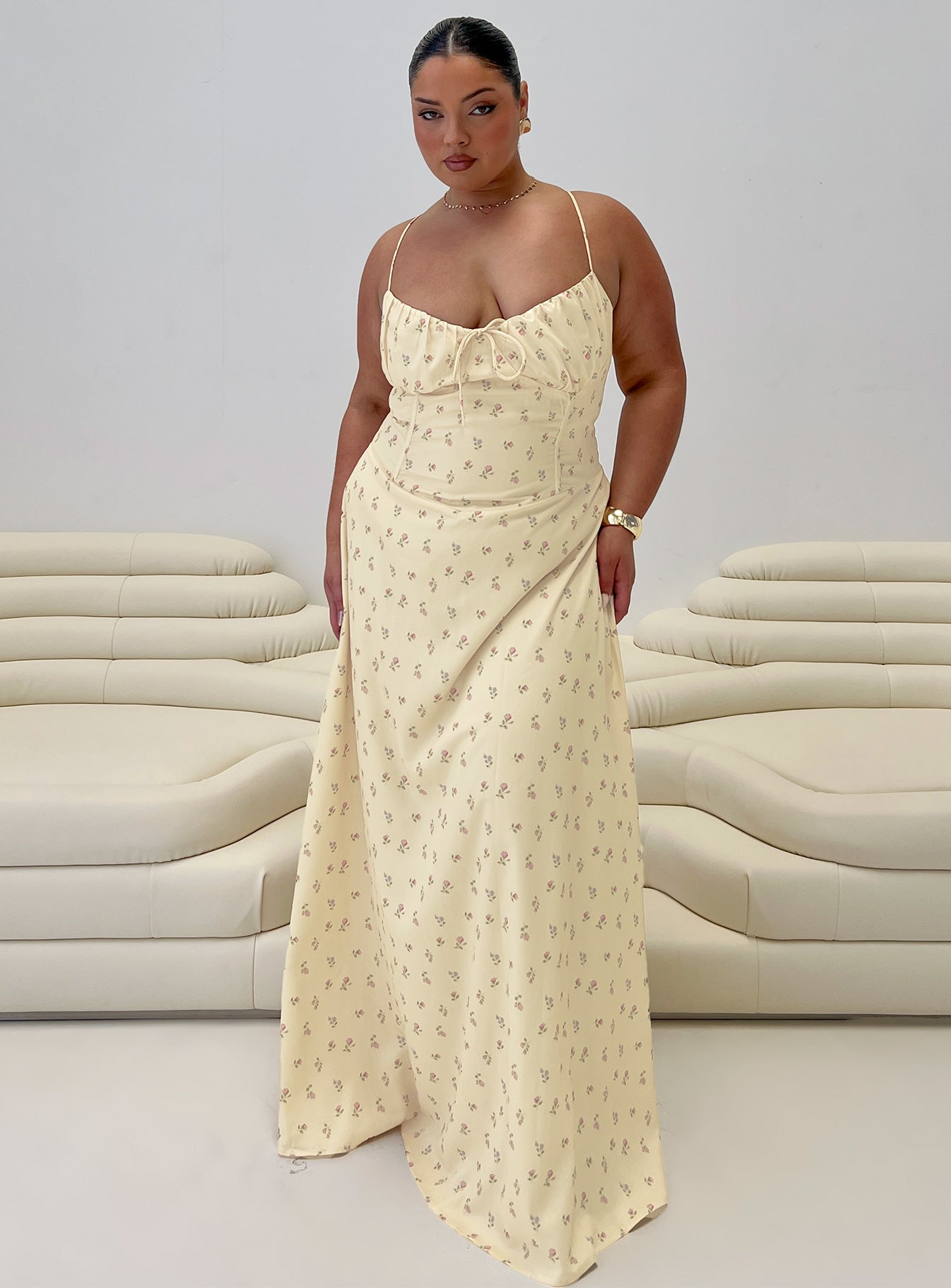 Members Only Maxi Dress Yellow Floral Curve | Princess Polly