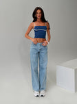 Crop top Princess Polly Lower Impact Slim fitting, adjustable shoulder straps, contrast detail Good stretch, lined bust