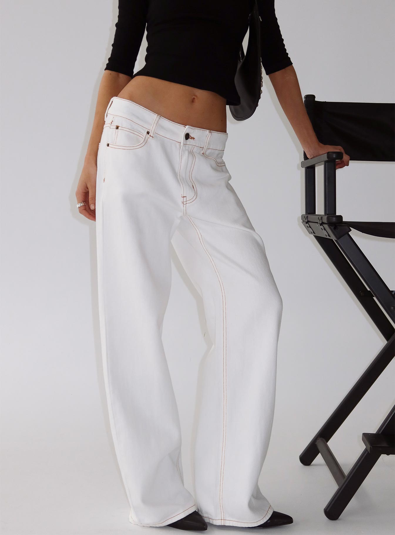 Top Model Low Rise Straight Leg Jeans Porcelain