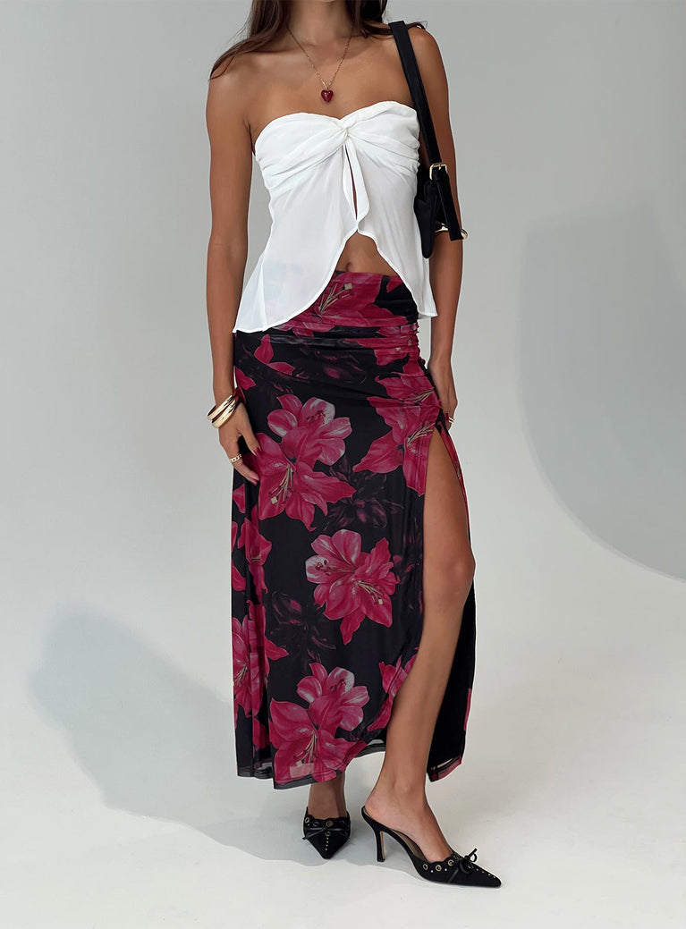 Maxi skirt Floral print, mesh material, elasticated waistband, ruched sides, split in hem Good stretch, fully lined  Princess Polly Lower Impact 