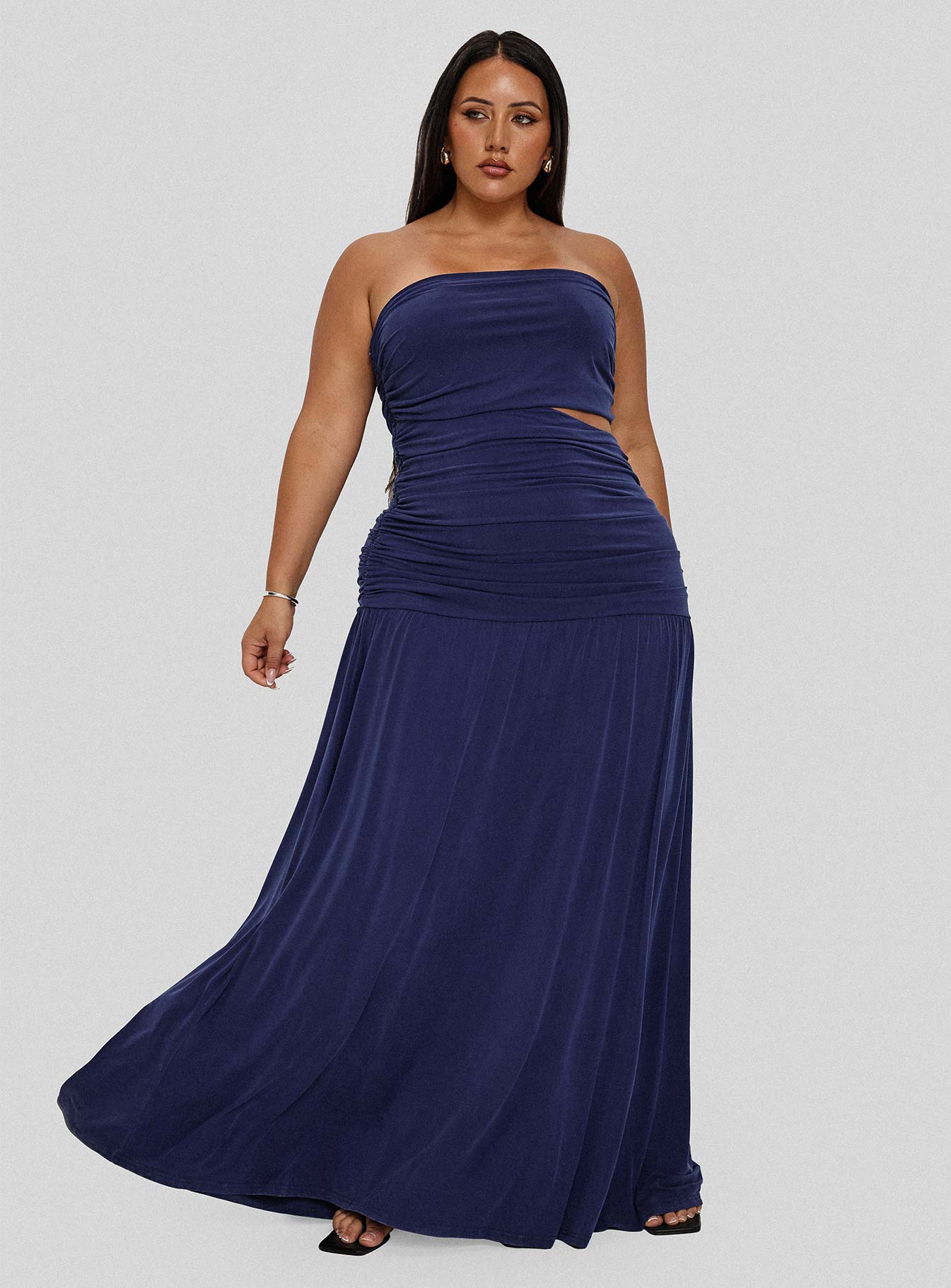 Grandeur Strapless Maxi Dress Navy Curve | Princess Polly