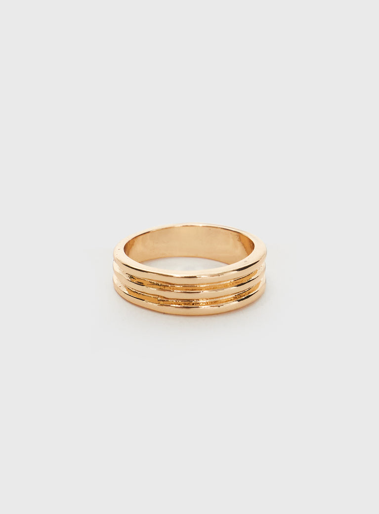 Gold-toned ring, lightweight