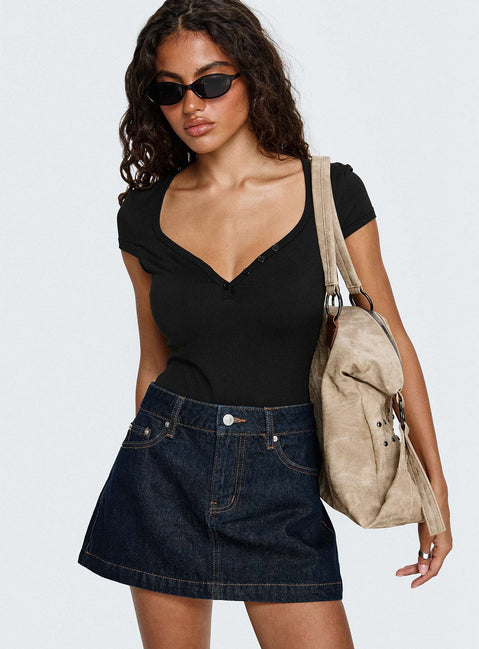 front view of model wearing Princess Polly Laretta Button Up Bodysuit Black Short Sleeve 