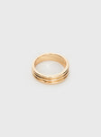 Gold-toned ring, lightweight