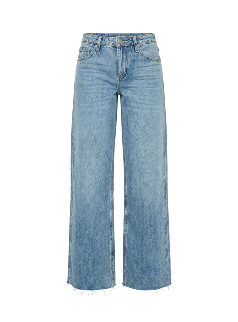 Showcasing the Darla Low Rise Straight Leg Jean in Vintage Light Blue as womens jeans with low-rise detail Princess Polly